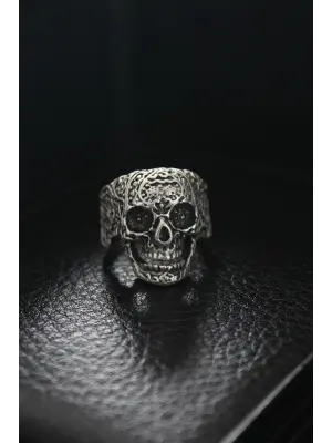 Ayarlanabilir Motifli Kurukafa Figürlü Erkek Yüzük