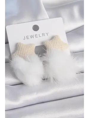 Beyaz Renk Tüylü Yıldız Ponpon Model Çelik Küpe
