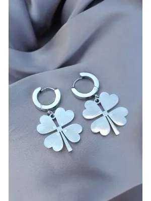 Çelik Gümüş Metal Yonca Tasarımlı Küpe