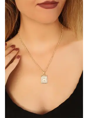 Gold Renk Metal Plaka Tasarım Zincirli O Harfi Bayan Kolye