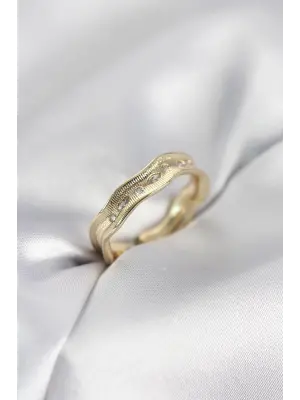 Gold Renk Su Damlası Model Zirkon Taşlı Kadın Yüzük