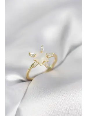 Gold Renk Yıldız Model Sedefli Zirkon Taşlı Kadın Yüzük