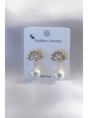 Gold Renk Zirkon Taşlı İnci Sallantı Model Kadın Küpe