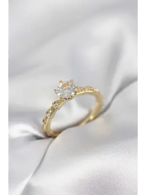 Gold Renk Zirkon Taşlı Tek Taş Model Kadın Yüzük