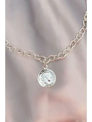 Gümüş Metal Zincirli Kadın Kolye