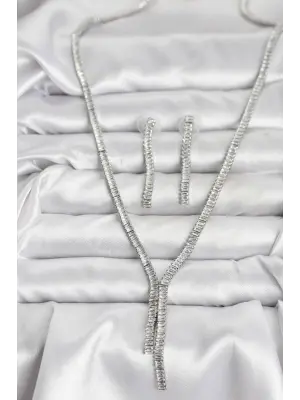 Gümüş Renk Baget Zirkon Taşlı Kadın Kolye Küpe Set