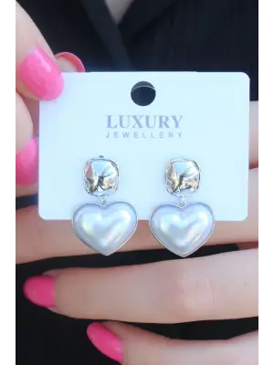 Gümüş Renk Kalp Model Pirinç Kadın Küpe