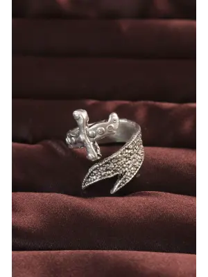 Gümüş Renk Kılıç Figürlü Ayarlamalı Erkek Yüzük