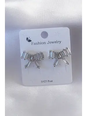 Gümüş Renk Kurdele Model Zirkon Taşlı Kadın küpe