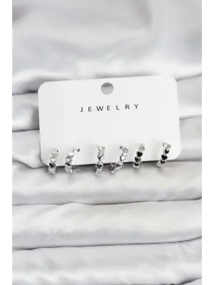 Gümüş Renk Pirinç Minimal Kalp Detaylı Kadın Küpe Seti