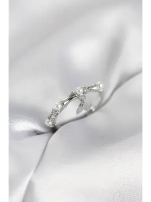 Gümüş Renk Sallantılı Kemik Model Kadın Yüzük