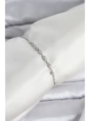 Gümüş Renk Zincir Model Zirkon Taşlı Pirinç Asansörlü Kadın Bileklik