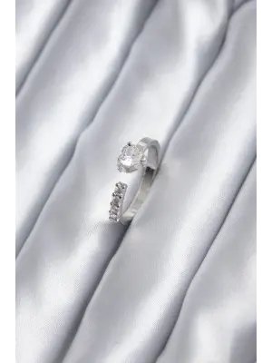 Gümüş Zirkon Taşlı Kalp Model Çelik Yüzük