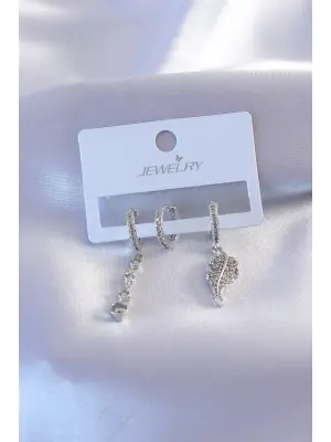 Gümüş Renk Zirkon Taşlı Yaprak Model Kadın Küpe
