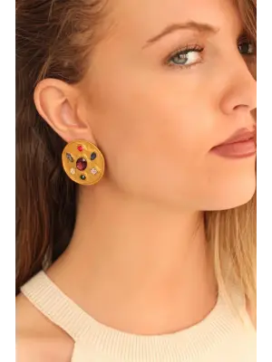 Kabartmalı Metal Sarı Renk Renkli Taşlı Bayan Küpe