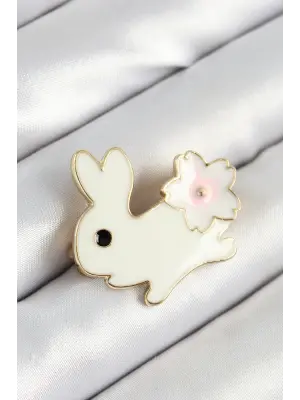 Mineli Çiçek Detaylı Krem Tavşan Figürlü Gold Renk Kadın Broş