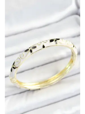 Mineli Pirinç Siyah Beyaz Çiçek Desenli Gold Renk Kadın Kelepçe