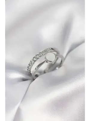 Minimal Queen Yazılı Gümüş Renk Pirinç Kadın Yüzük