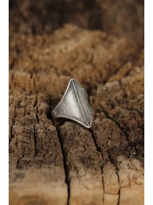 Otantik Tasarımlı Ayarlamalı Kadın Yüzük