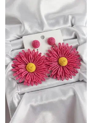 Pembe Papatya Figürlü Hasır Örgü Model Gold Renk Kadın Küpe