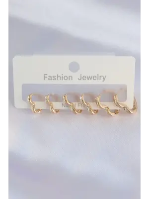  Altın Kalp Model Küpe Seti