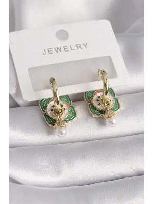  Altın Yeşil Renkli Sallantı İnci Detay Motif Model Çelik Küpe