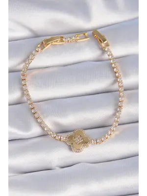 Pirinç Gold Renk Zirkon Taşlı Yonca Model Kadın Bileklik