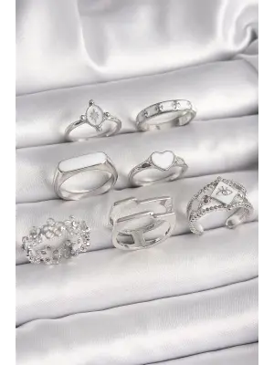 Pirinç Gümüş Renk Beyaz Mineli Kalp Çiçek Detay Kadın Yüzük Kombin