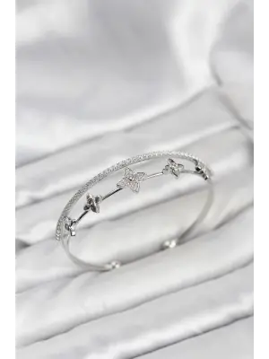 Çelik Gümüş Renk Çiçek Model Kadın Bileklik