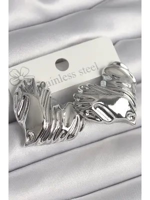  Gümüş İşlemeli Kalp Model Çelik Küpe