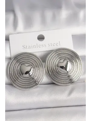  Gümüş Kalp İşlemeli Daire Plaka Model Çelik Küpe