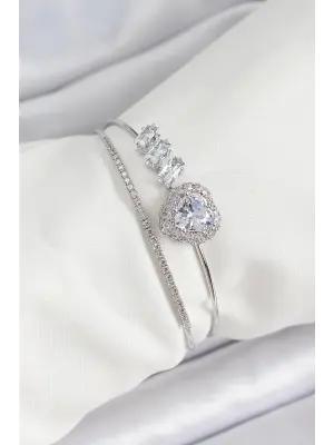 Pirinç Gümüş Renk Kalpli Zirkon Taşlı Kadın Bileklik