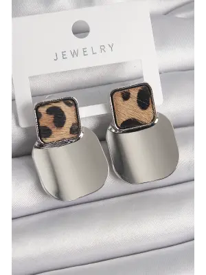  Gümüş Kare Plaka Leopar Desenli Çelik Küpe