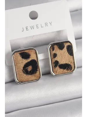  Gümüş Leopar Desenli Kare Model Çelik Küpe