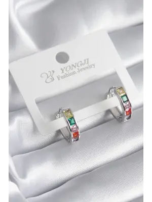  Gümüş Renkli Zirkon Taşlı Çelik Küpe