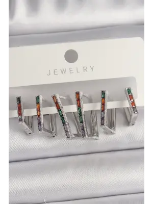 Gümüş Renkli Zirkon Taşlı Kare Model Çelik Küpe Seti