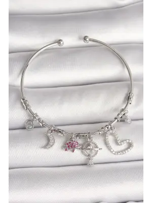 Pirinç Gümüş Renk Sallantı Zirkon Taşlı Gezegen Figür Kalp Detay Charm Kadın Bileklik