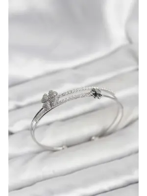 Çelik Gümüş Renk Yonca Model Kadın Bileklik