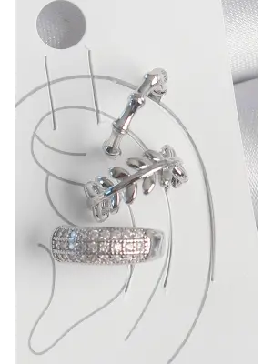 Pirinç Gümüş Renk Zirkon Taşlı 3Lü Model Yaprak Figür Kadın Kıkırdak Küpe