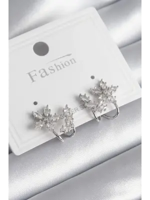  Gümüş Zirkon Taşlı Çiçek Model Çelik Küpe