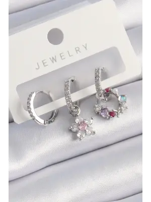  Gümüş Zirkon Taşlı Çiçek Model Çelik Küpe