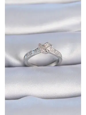  Gümüş Zirkon Taşlı Düğüm Model Çelik Yüzük