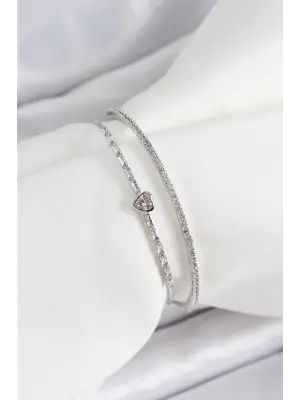 Pirinç Gümüş Renk Zirkon Taşlı Kalp Detaylı Kadın Bileklik