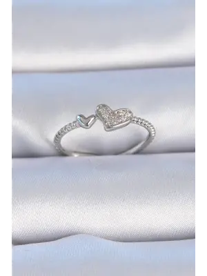  Gümüş Zirkon Taşlı Kalp Model Çelik Yüzük