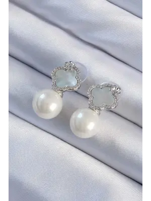  Gümüş Zirkon Taşlı Minimal Çiçek Tasarımlı Çelik Küpe