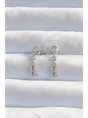  Gümüş Zirkon Taşlı Minimal Messika Küpe