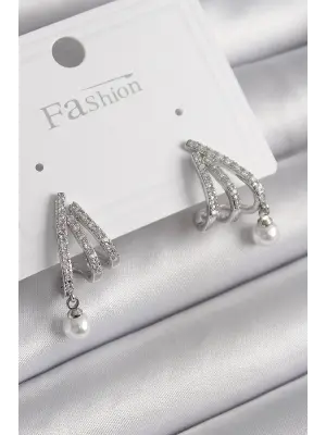  Gümüş Zirkon Taşlı Pençe Model İnci Detay Çelik Küpe