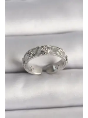  Gümüş Zirkon Taşlı Yanca İşlemeli Ayarlanabilir Yüzük