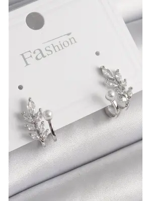  Gümüş Zirkon Taşlı Yaprak Model İnci Detay Çelik Küpe