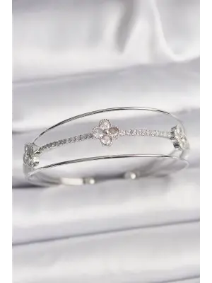 Pirinç Gümüş Renk Zirkon Taşlı Yonca Model Kadın Bileklik